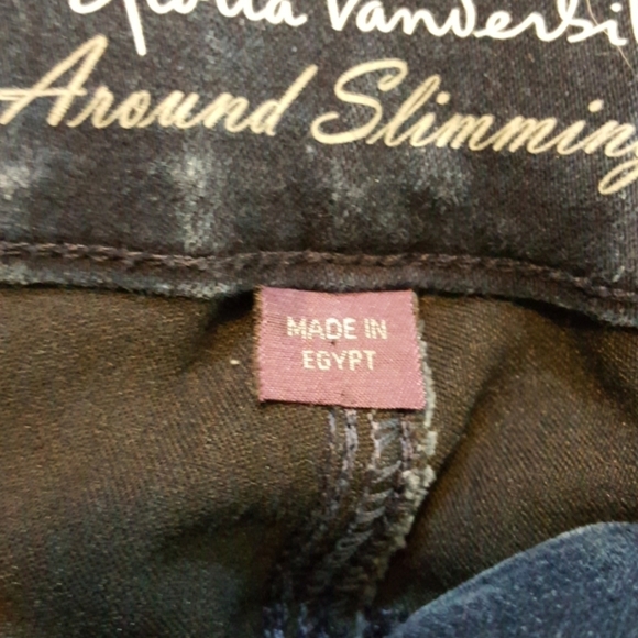 Gloria Vanderbilt  Womans Petite Dark Blue  Stretchy Straight Leg  Jeans - Picture 4 of 6